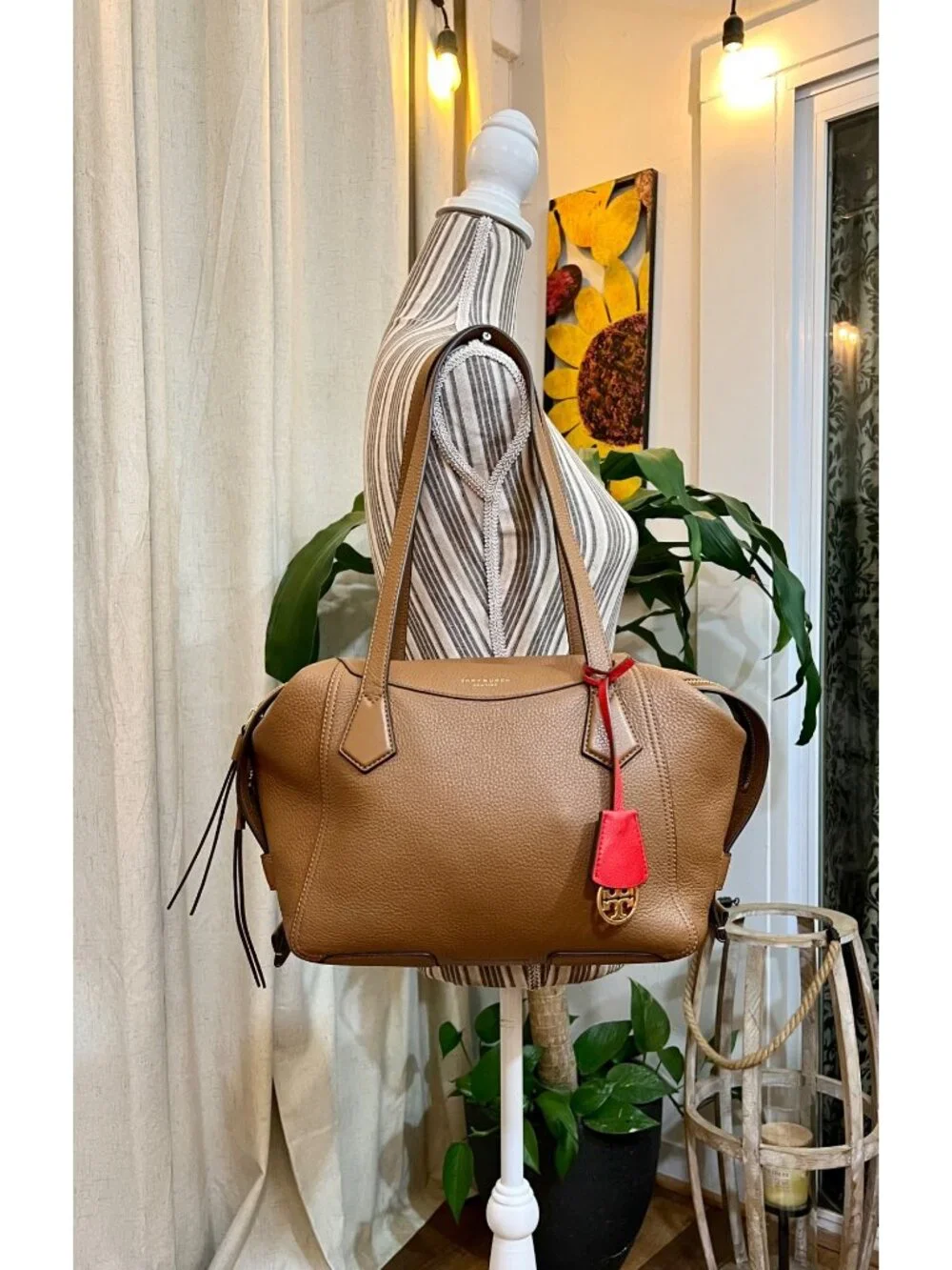 AUTHENTIC TORY BURCH TAN PERRY SATCHEL HANDBAG